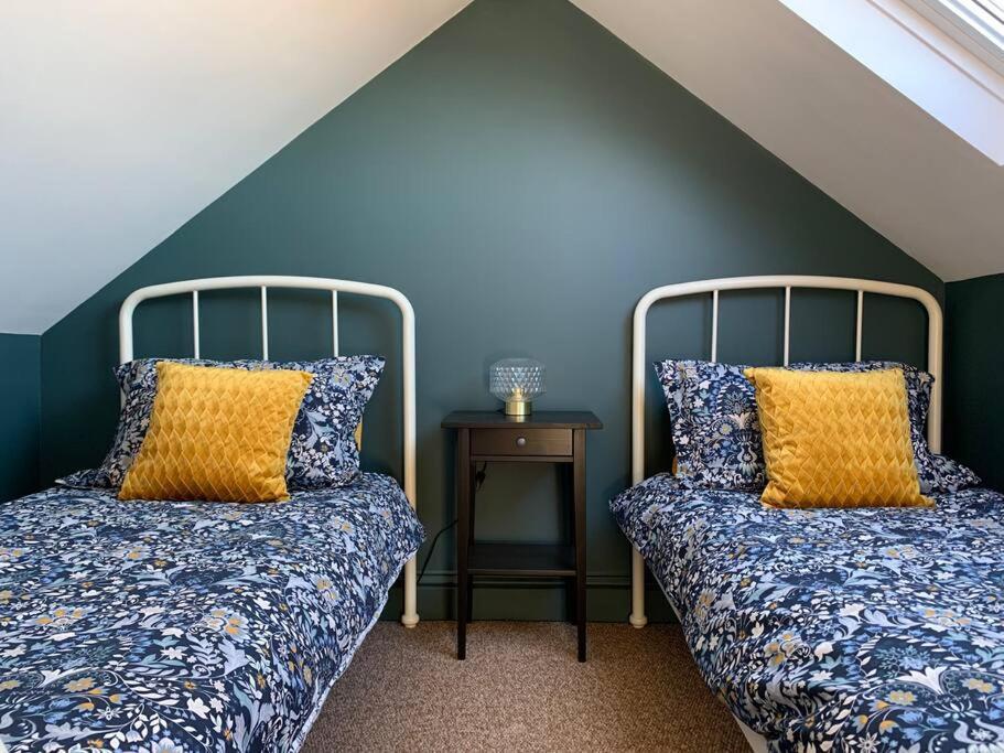 No 11, Fishguard, Ideal For Beach, Coastal Path And Town! Екстер'єр фото